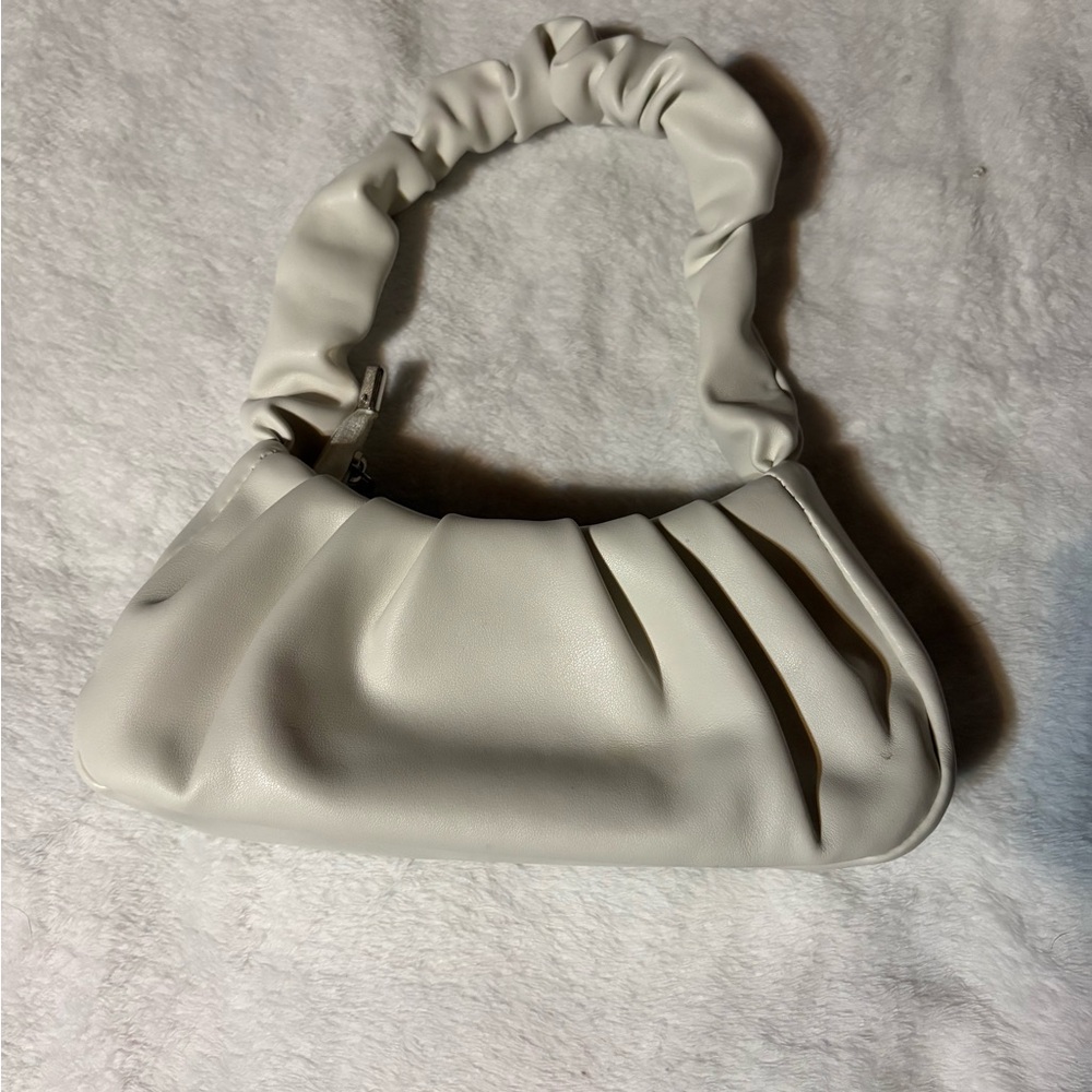 White scrunch purse